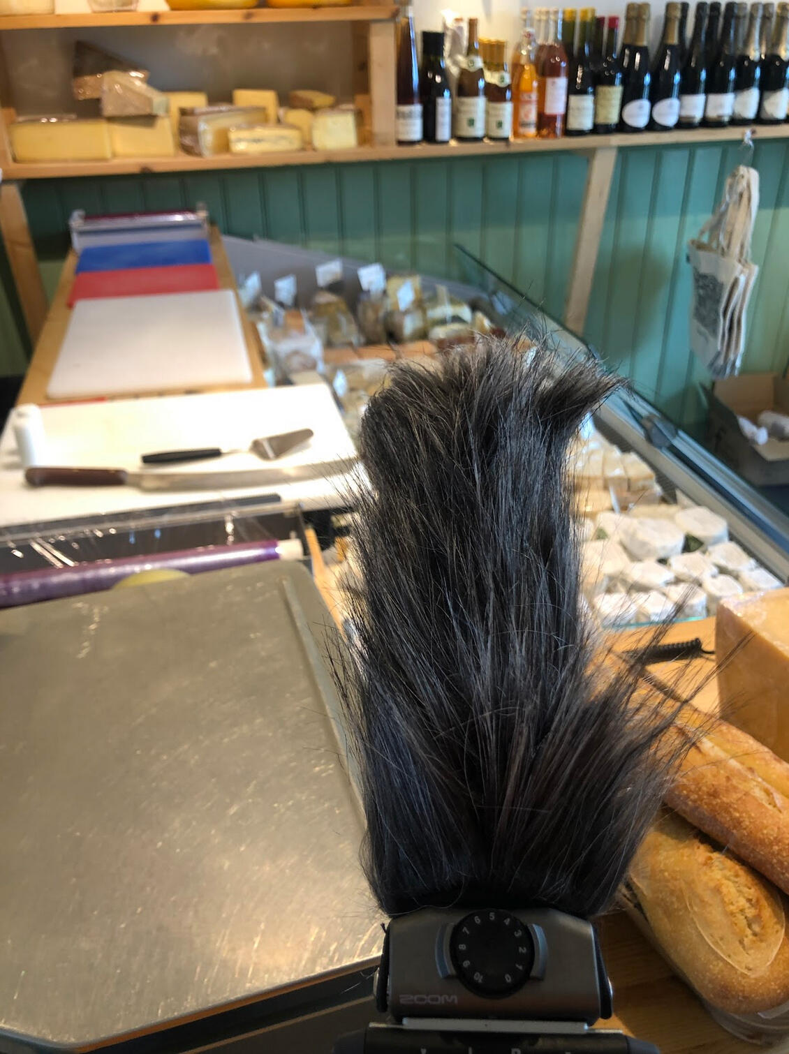 Staafgrafiek waarin je ziet hoe veel uur er per maand besteed is.